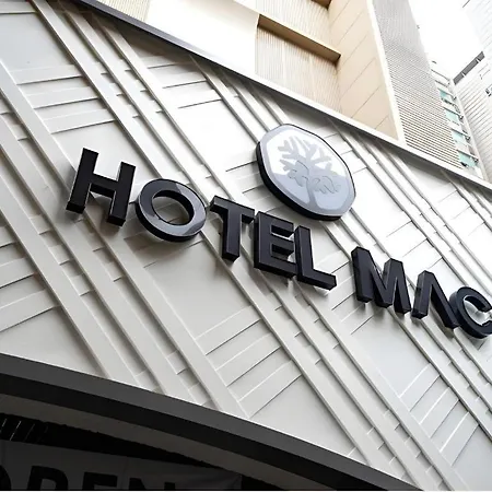 Mac Hotel