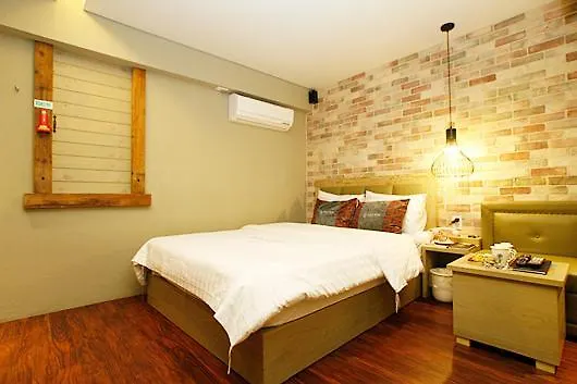 Motel Mac