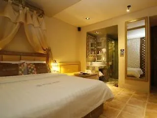 Motel Mac *